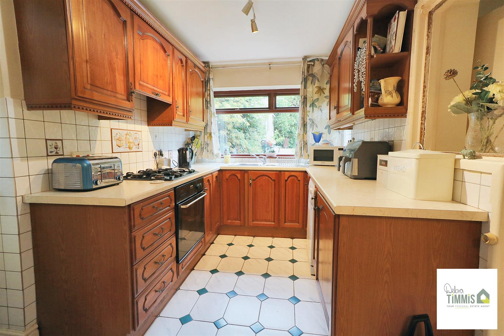 3 bed property in Light Oaks Avenue, Stoke-On-Trent